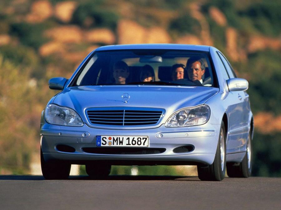  Mercedes-Benz S320 1998 года  (фото 1 из 20)